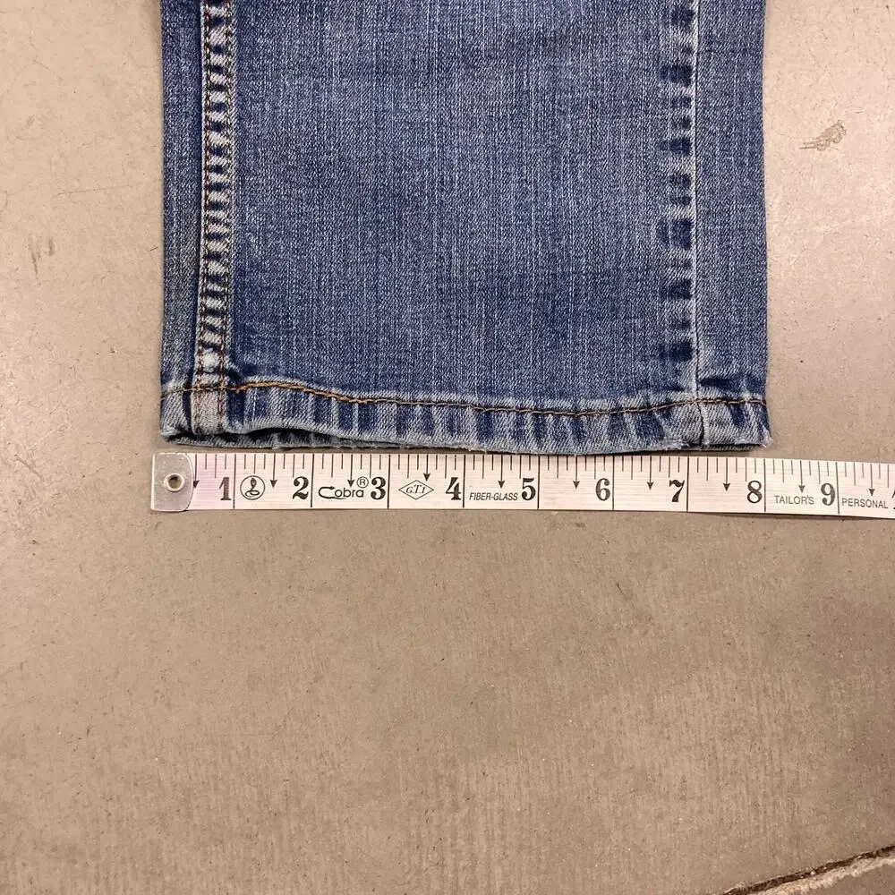 Levis loose fit